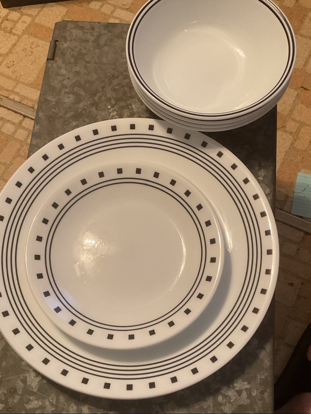 Corelle City Blocks service for 4 no mugs